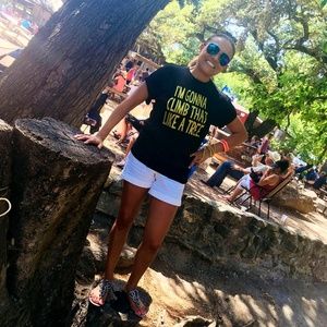 Meet your Posher, Dora